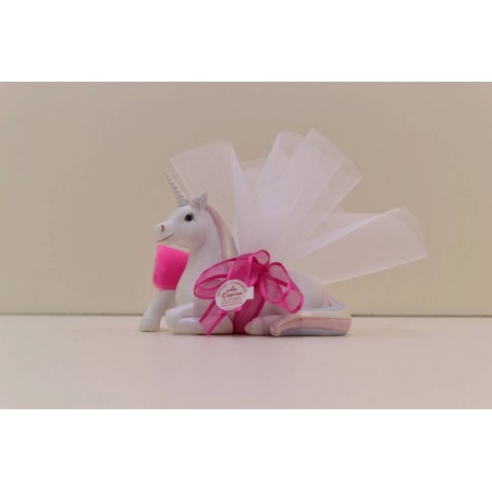 Grande licorne assise